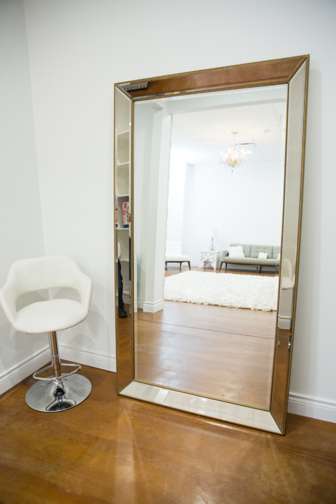 Floor length mirror for wedding dress fitting